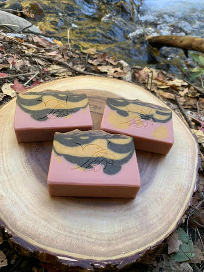 Juicy Georgia Peach Spa Bath Bar Soap - Green Tea Extract Collection